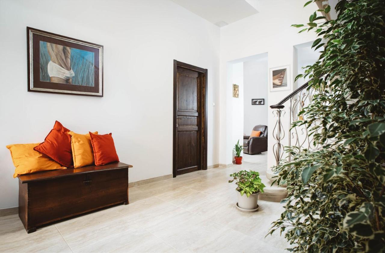 Hamrun Fauzia B&B מראה חיצוני תמונה
